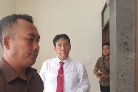 Majelis Hakim tunda sidang korupsi mantan rektor Universitas Udayana