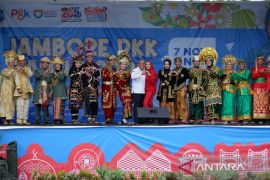 Kemeriahan emak-emak ikuti Jambore PKK Pangkalpinang 2023