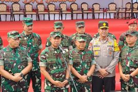 KSAD Jenderal TNI Agus Subiyanto pimpin apel gelar pasukan pengamanan Pemilu Damai 2024