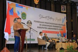 Bupati Labura harap OPD kelola keuangan dengan handal dan akuntabel