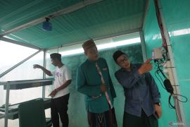 Budi daya maggot berbasis IoT di pesantren