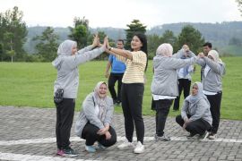 Kahiyang pacu semangat peserta outbound pimpinan perangkat Pemkot Medan