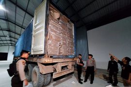 KPU Balikpapan terima distribusi logistik tahap pertama Pemilu 2024