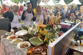 Sabang sajikan Sie Kari Bak Eumpeuk dan Eungkot Geurapee saat lomba kuliner PKA