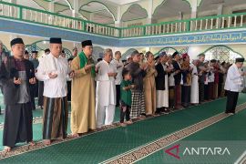 Umat Muslim di Bogor gelar Shalat Gaib untuk mujahid Palestina