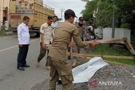 Panwaslih tertibkan 317 APK caleg di Aceh Barat