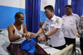 Bupati Satono sidak ruang rawat inap di RSUD untuk pastikan layanan