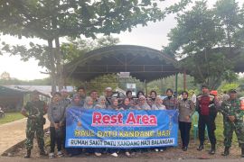 RSUD Balangan bagikan ratusan bingkisan makanan untuk jamaah haul