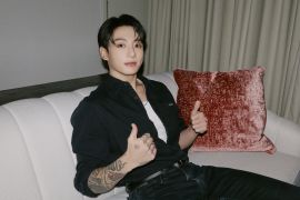 Jungkook BTS debut di posisi dua Billboard 200 lewat "Golden"