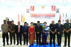 Pengucapan sumpah/janji PAW Anggota DPRD Samosir