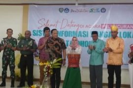 Pj Bupati Malra Apresiasi Inovasi Yayasan Siran Mas Evav ciptakan sekolah lapang kerja budaya