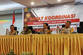 Pemprov Kalbar tetap waspada dan fokus pengendalian PMK pada ternak