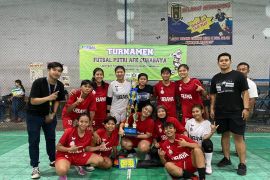 Tim Futsal Putri Ubaya juarai turnamen gelaran AFK Surabaya