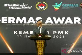 Menpan RB  pastikan UU ASN akomodasi kebutuhan guru dan nakes di 3T