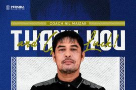 Persiba lepas pelatih Nil Maizar