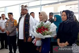 Eselon II pemprov Babel sambut kedatangan Pj Gubernur Safrizal dengan sholawatan dan sekapur sirih