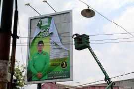 Penertiban APK Pemilu ilegal