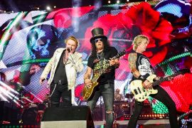 Lirik lagu "November Rain" dari Guns N Roses