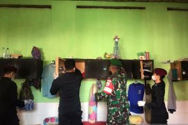 Tim gabungan razia kamar tahanan Rutan Kelas IIB Padang Panjang