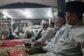 Sahabat luncurkan buku kenang kisah hidup mendiang Choirul Anam