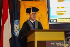 Dekan FMIPA UI dikukuhkan sebagai guru besar