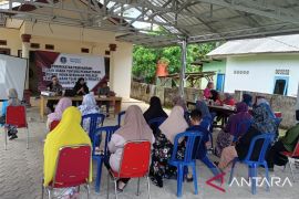 Mahasiswa Hukum UBB gelar pembelajaran Team Based Project di Desa Air Anyir