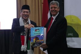 Langsung diserahkan ke Dubes Palestina, USK galang donasi Rp108 juta