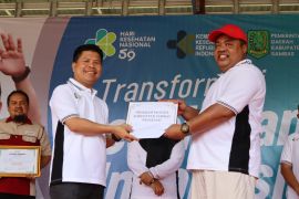 Satono sebut HKN 2023 momentum perkuat peran nakes di Sambas