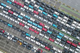 Mercedes-BMW-VW protes tarif baru impor kendaraan listrik China