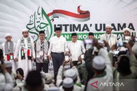 Anies-Muhaimin hadiri Ijtima Ulama di Kabupaten Bogor Page 1 Small