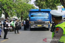 Banjarmasin perketat jam operasional truk masuk kota