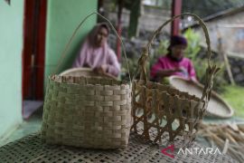 Target rasio kewirausahaan