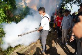 Pemkot Pontianak gencarkan berantas sarang nyamuk dan pengasapan cegah DBD