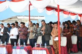 Sekretaris DPRD Samosir hadiri ibadah raya kesuksesan Aquabike Jetsky World Championship