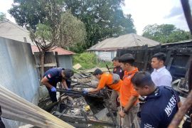 Kebakaran pada asrama Polsek Paringin diduga akibat korsleting listrik