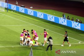 Timnas Spanyol mencoba alirkan bola cepat hadapi Jepang Piala Dunia U-17