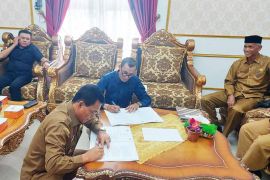 Pemkab Simeulue hibahkan dana pilkada Rp19,2 miliar