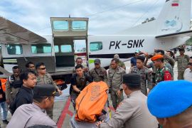 Satgas Cartenz kejar pelaku penembakan dua personel di Intan Jaya