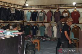 Keluhan pedagang Lhokseumawe, Konsumen menurun karena pengaruhnya online shop