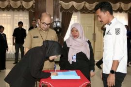 Polhukam kemarin, Studi kehumasan DPRD hingga pelantikan pejabat