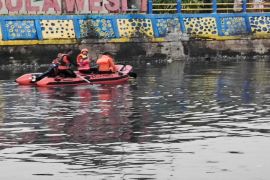 Pencarian balita hanyut oleh SAR di Manado masuk hari ketiga