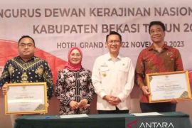 Kerajinan lokal Kabupaten Bekasi terpajang di Aeon Mal