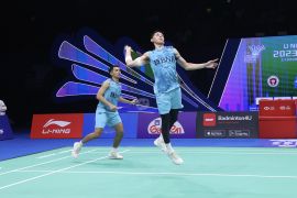 Cedera Fajar kambuh saat berlaga di babak 16 besar China Masters