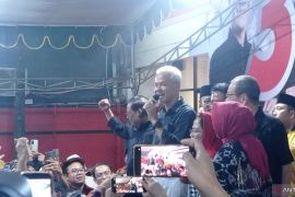 Ganjar: Relawan harus gotong royong demi "hattrick" Pilpres