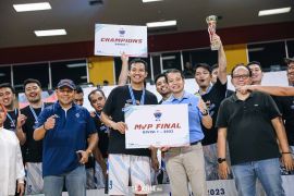 Tak Hanya Berprestasi Dalam Pekerjaan, Tim Basket Putra & Putri BRI Raih Gelar Juara di Liga Jasa Keuangan 2023