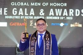 Putra Riau, Willy Lesmana Putra dapat penghargaan internasional berpredikat "Global Men of Honor"