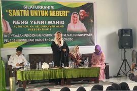 Yenny Wahid: Cari pemimpin yang mengerti kebutuhan santri