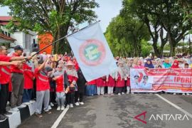 HUT PGRI, ribuan guru di Tanah Datar ikuti gerak jalan jantung sehat