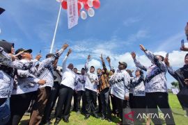 Bupati Manokwari sebut guru adalah pelukis masa depan peradaban