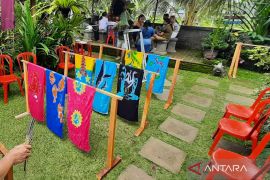 Bali kemarin, Fakta soal batik dari Pulau Dewata hingga pengelolaan sampah di sumbernya